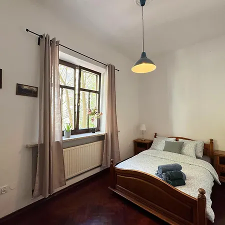 Lumberjack - Comfortable Sleep Up To 9 People With 2 Bathrooms Διαμέρισμα