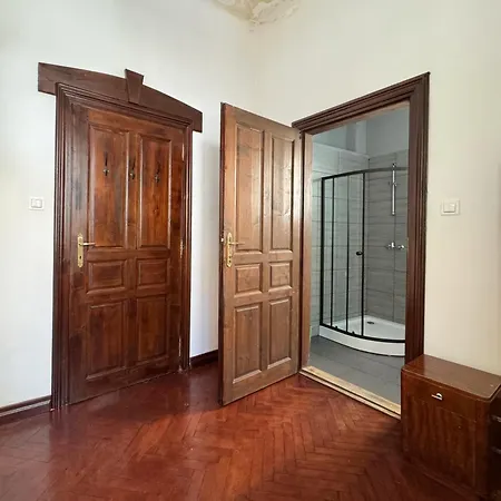 Lumberjack - Comfortable Sleep Up To 9 People With 2 Bathrooms Krasków