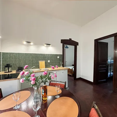 Lumberjack - Comfortable Sleep Up To 9 People With 2 Bathrooms Krasków